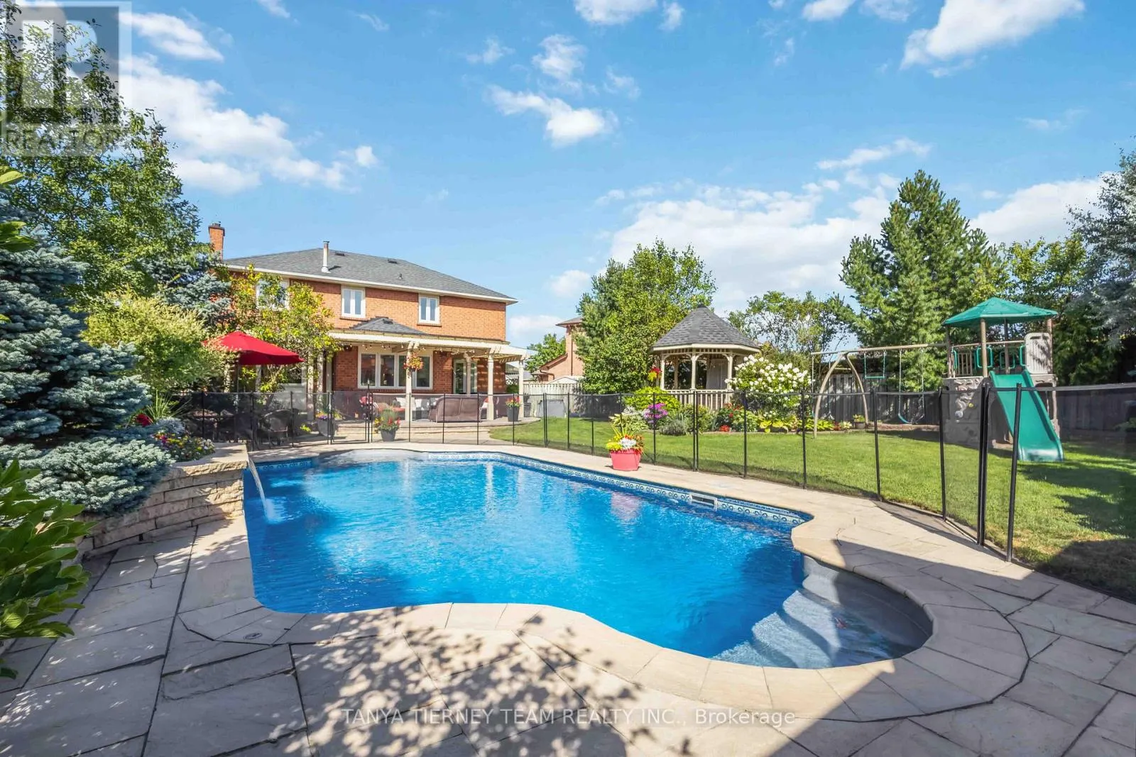 70 CANADIAN OAKS DRIVE