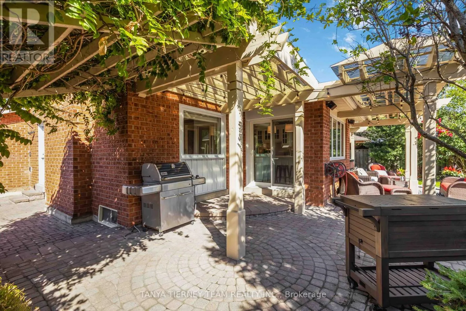 70 CANADIAN OAKS DRIVE
