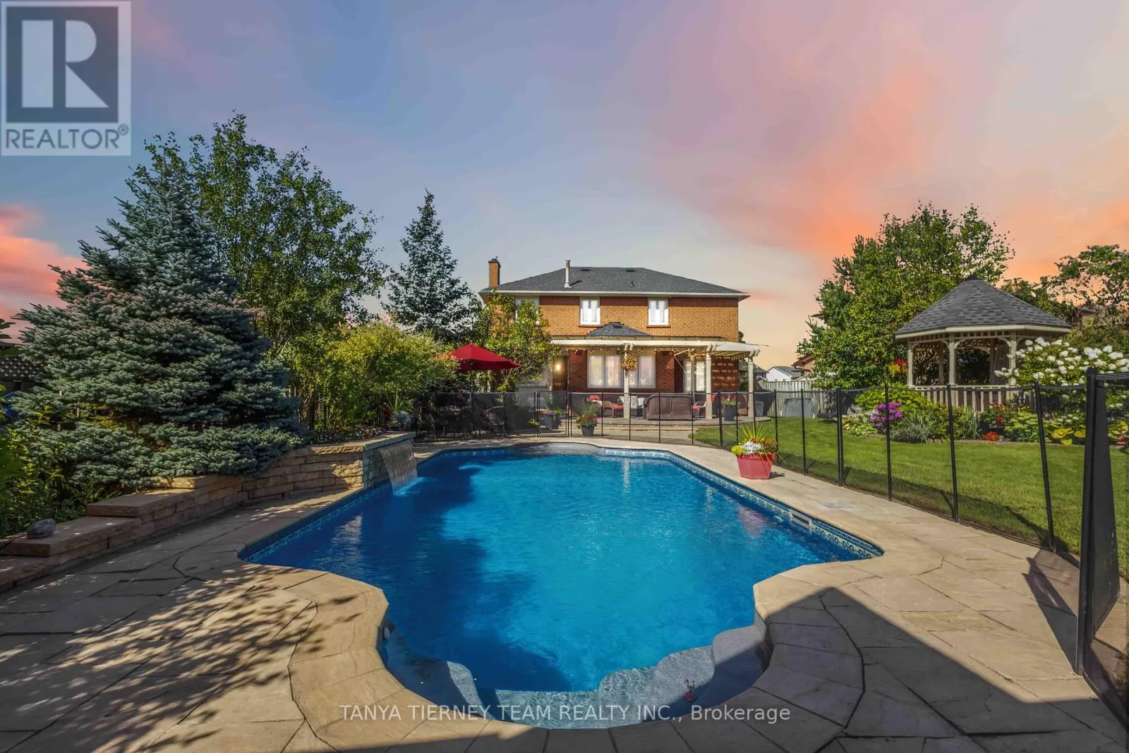 70 CANADIAN OAKS DRIVE
