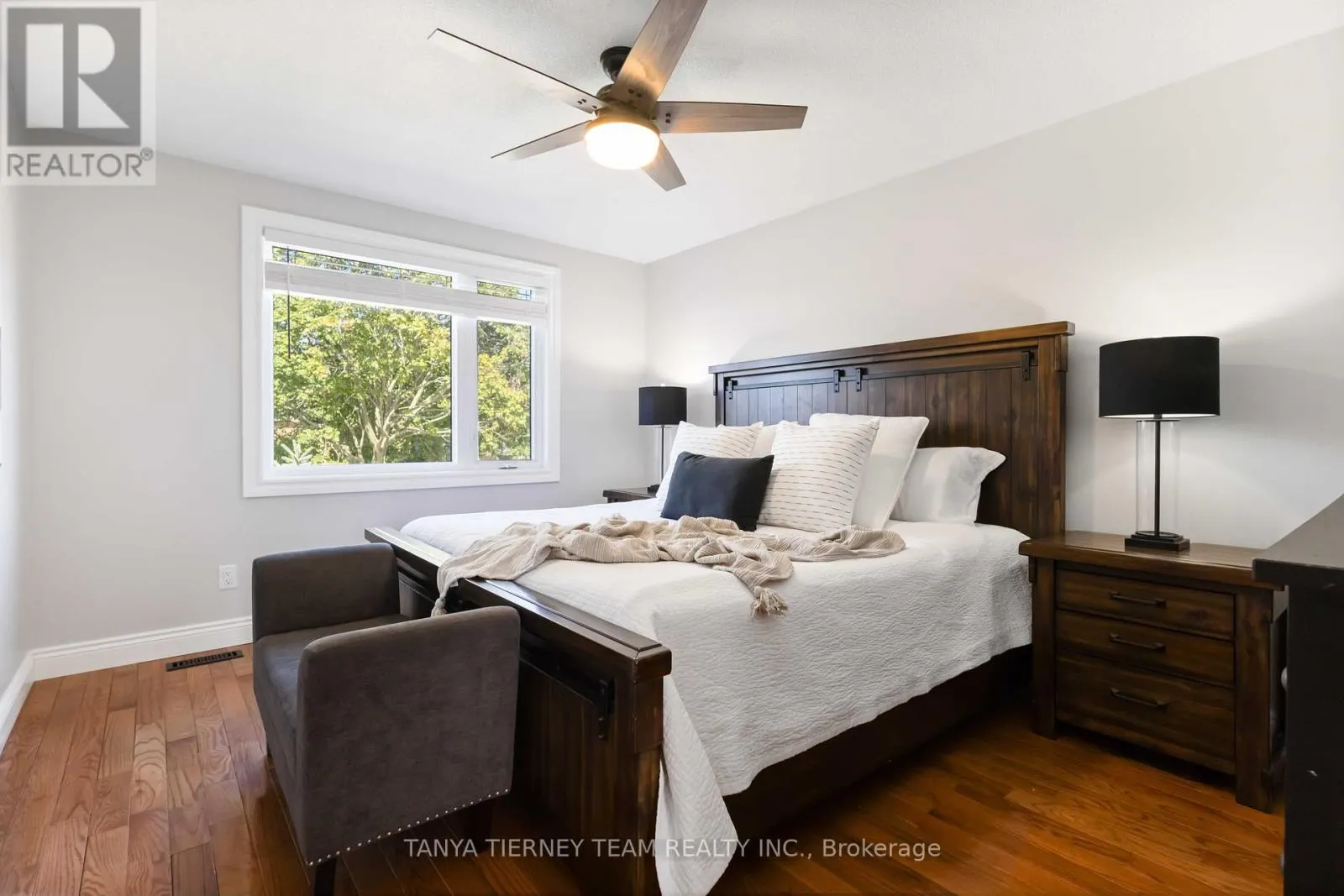 70 CANADIAN OAKS DRIVE