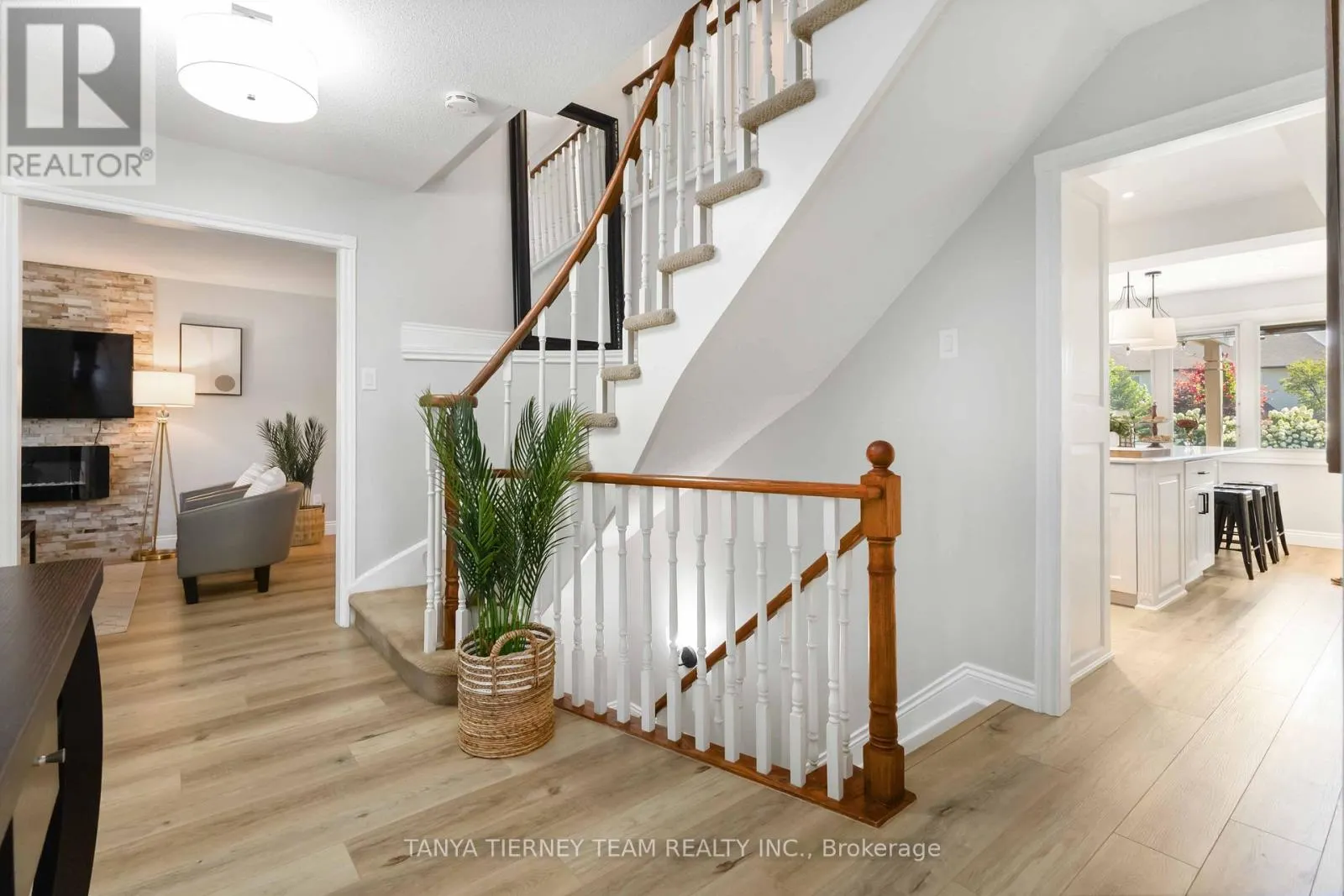 70 CANADIAN OAKS DRIVE