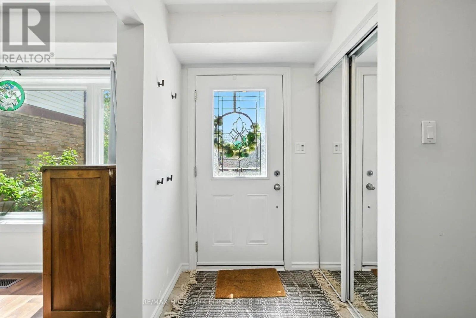 UPPER - 1387 LARGO CRESCENT, #Upper