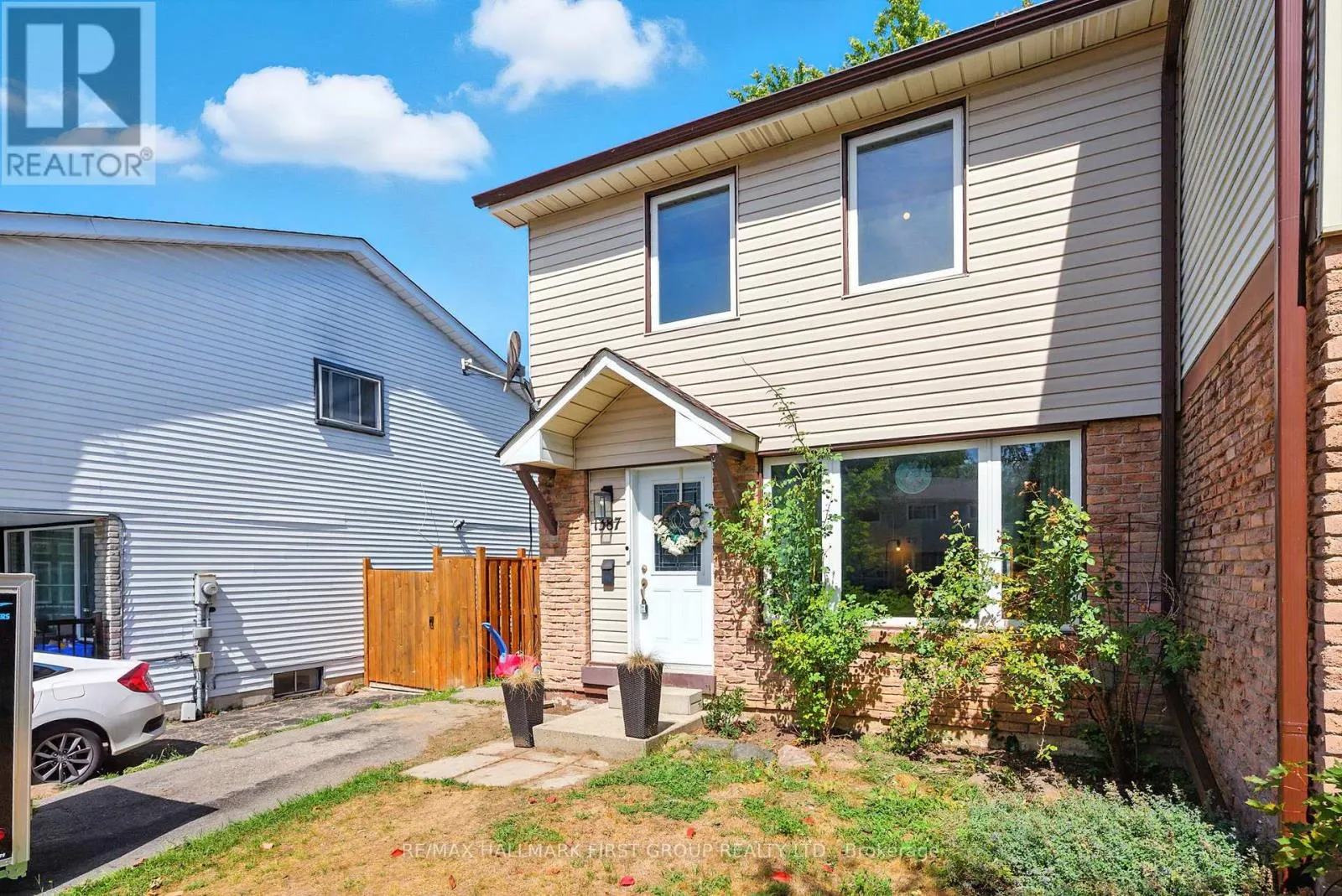 UPPER - 1387 LARGO CRESCENT, #Upper