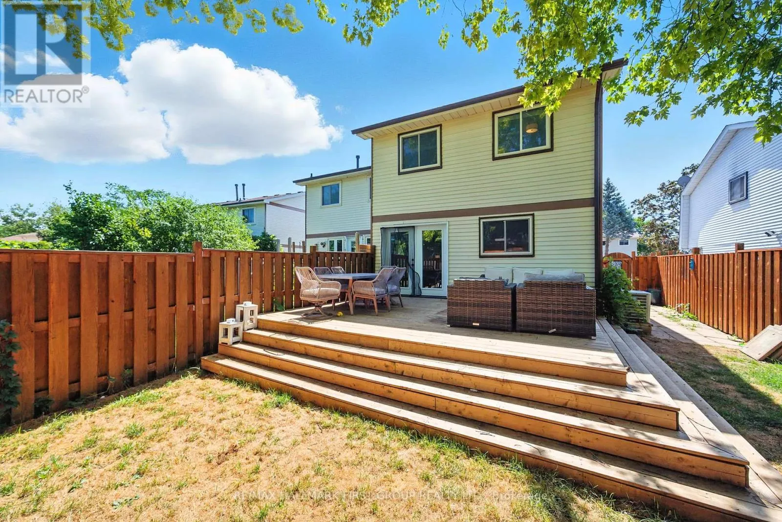 UPPER - 1387 LARGO CRESCENT, #Upper