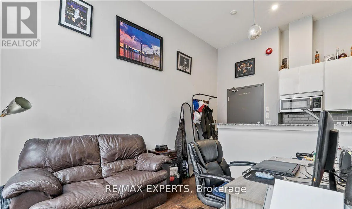 101 - 323 KINGSTON ROAD