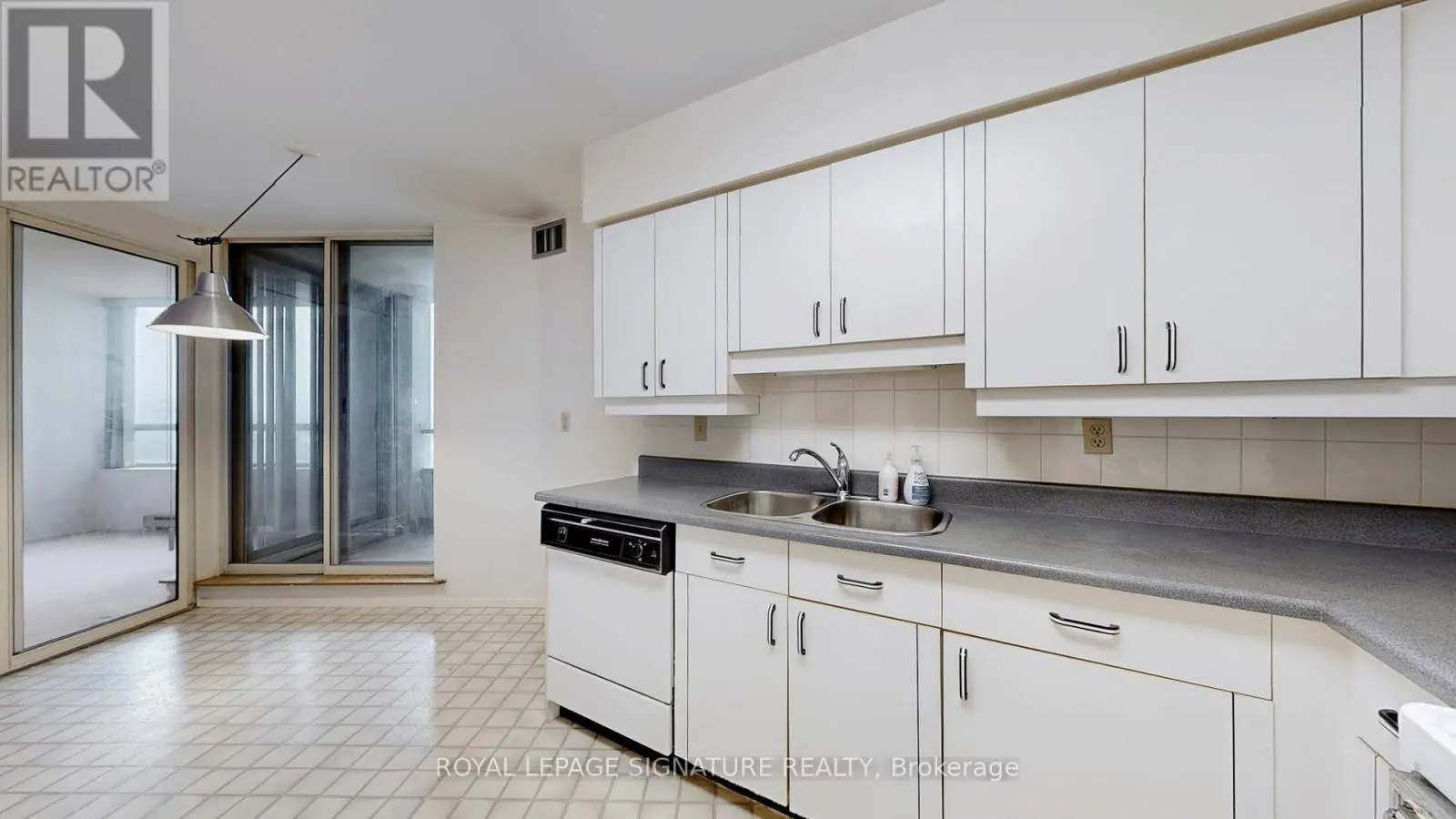 1418 - 175 BAMBURGH CIRCLE