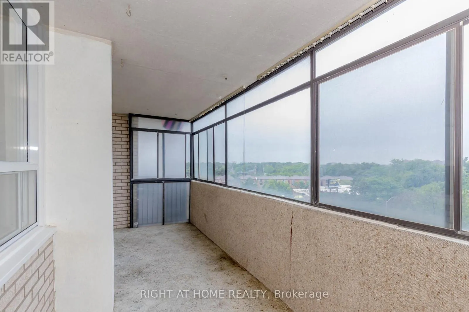 707 - 3311 KINGSTON ROAD