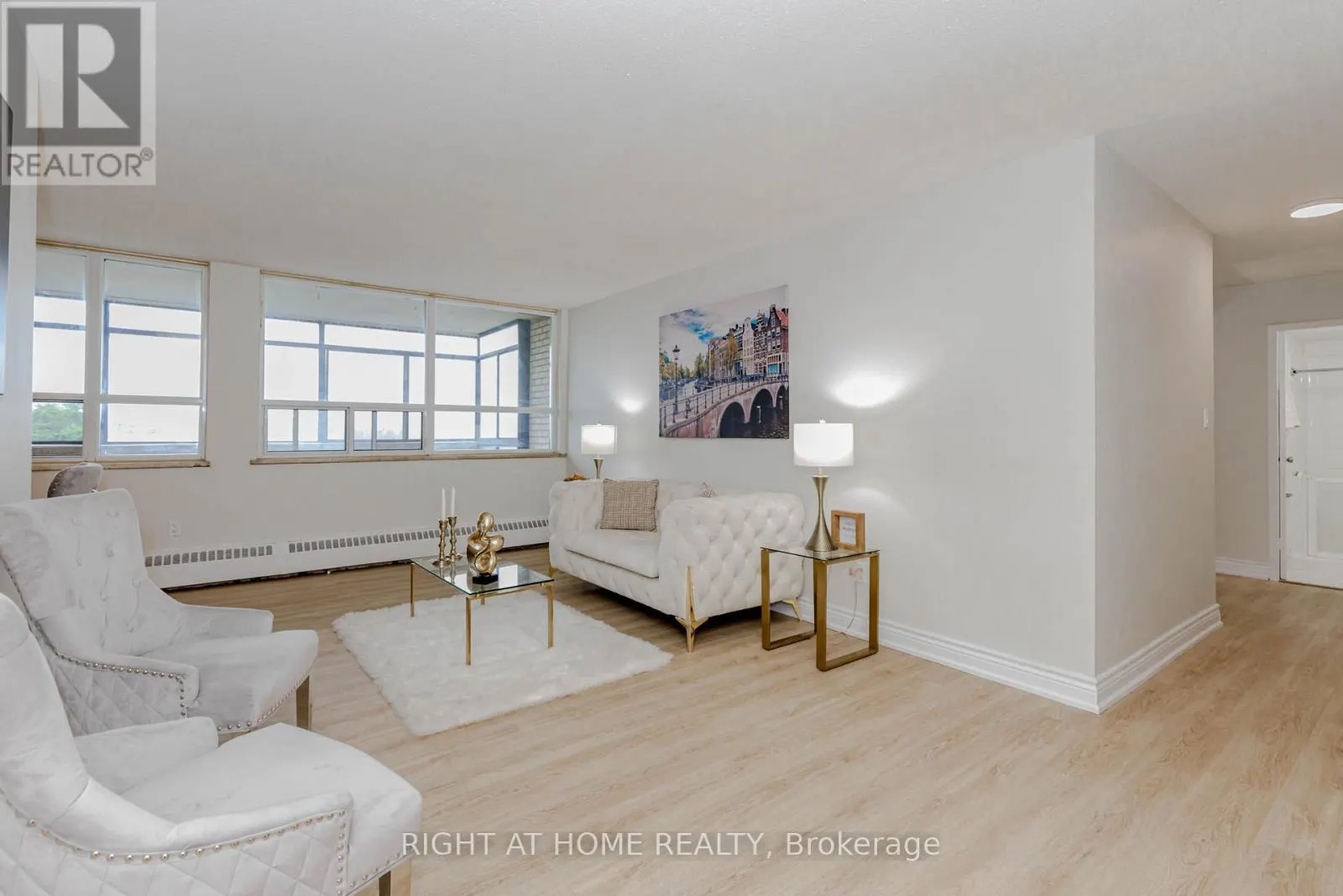707 - 3311 KINGSTON ROAD