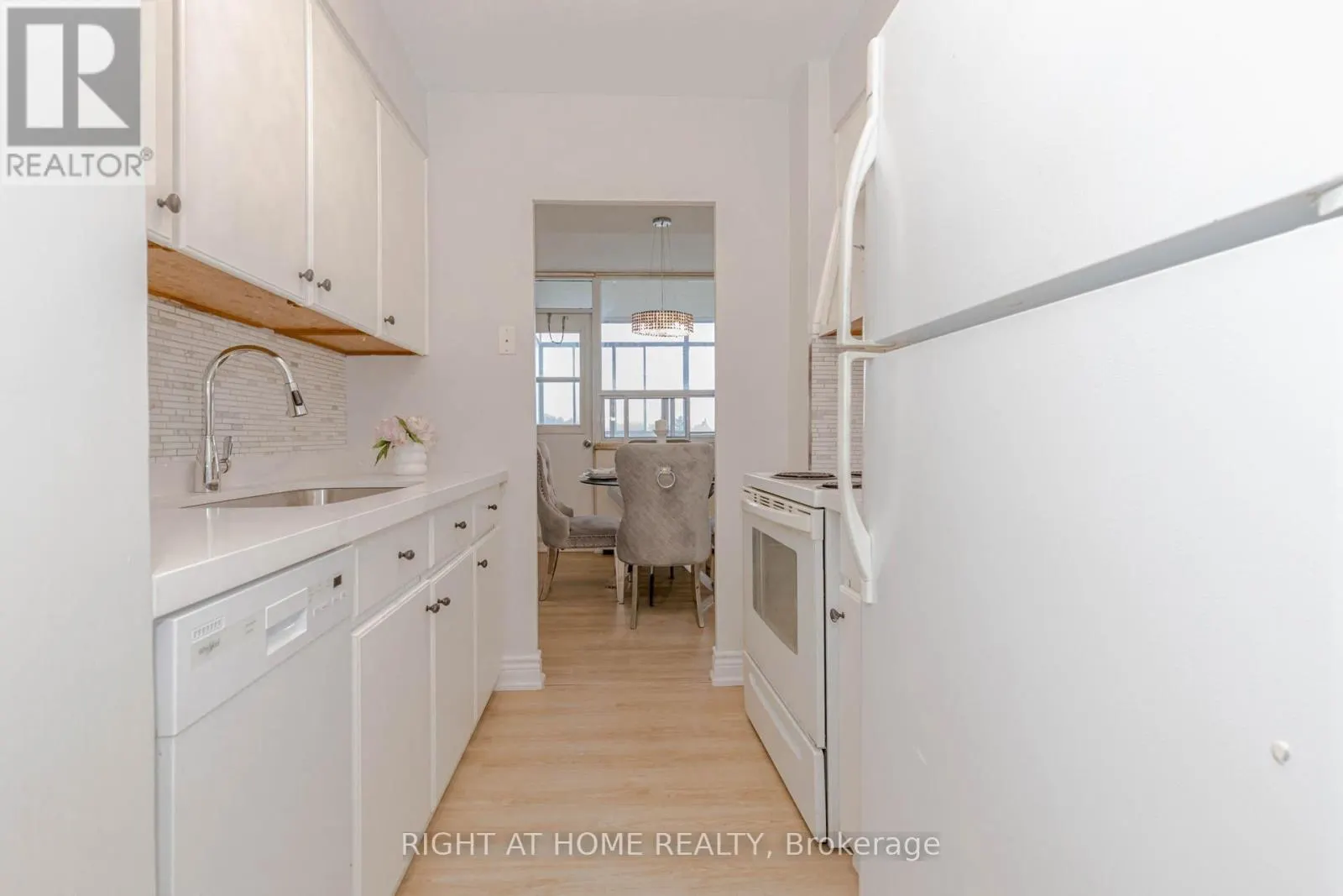707 - 3311 KINGSTON ROAD