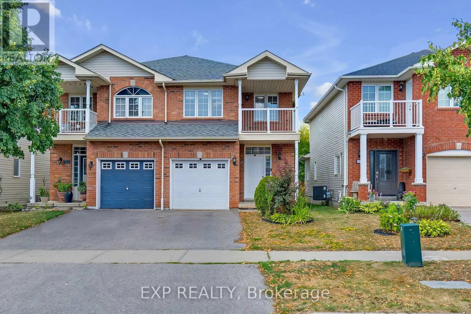 212 SHADOW PLACE