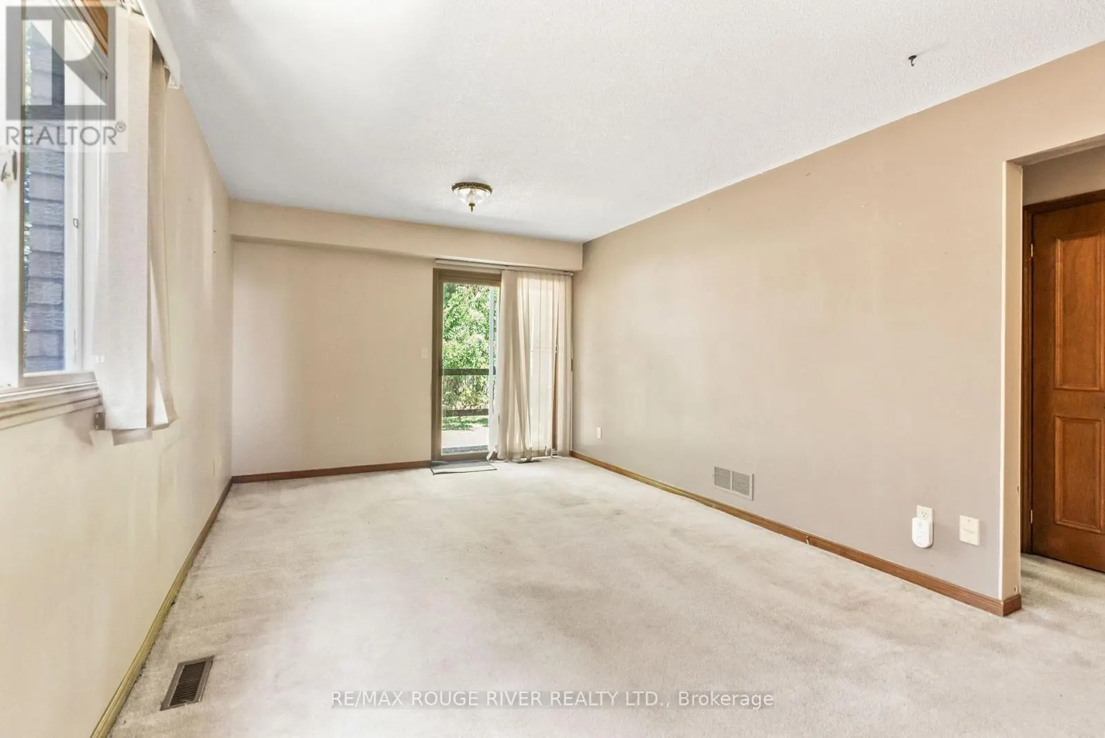 16 BORLAND COURT