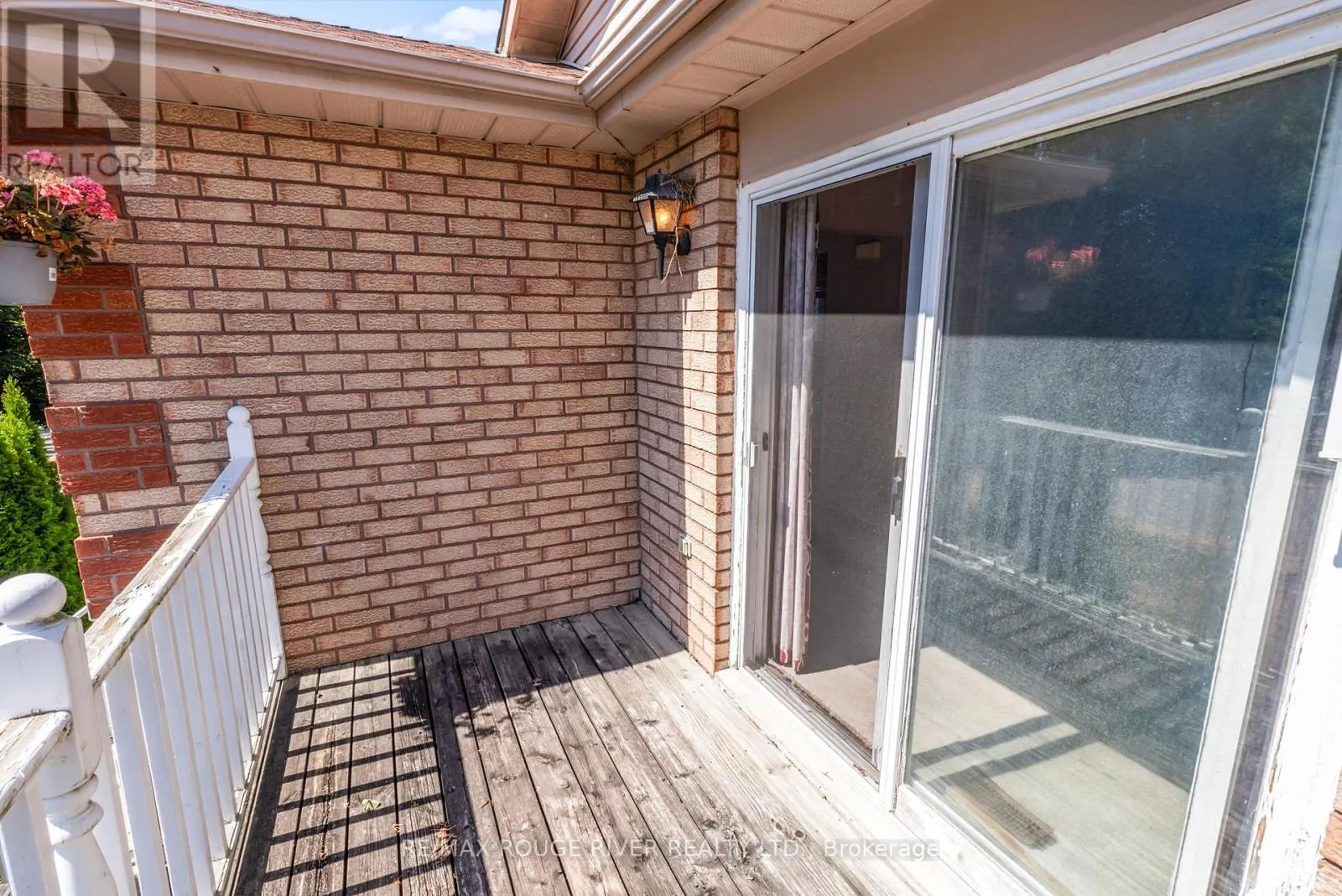 16 BORLAND COURT