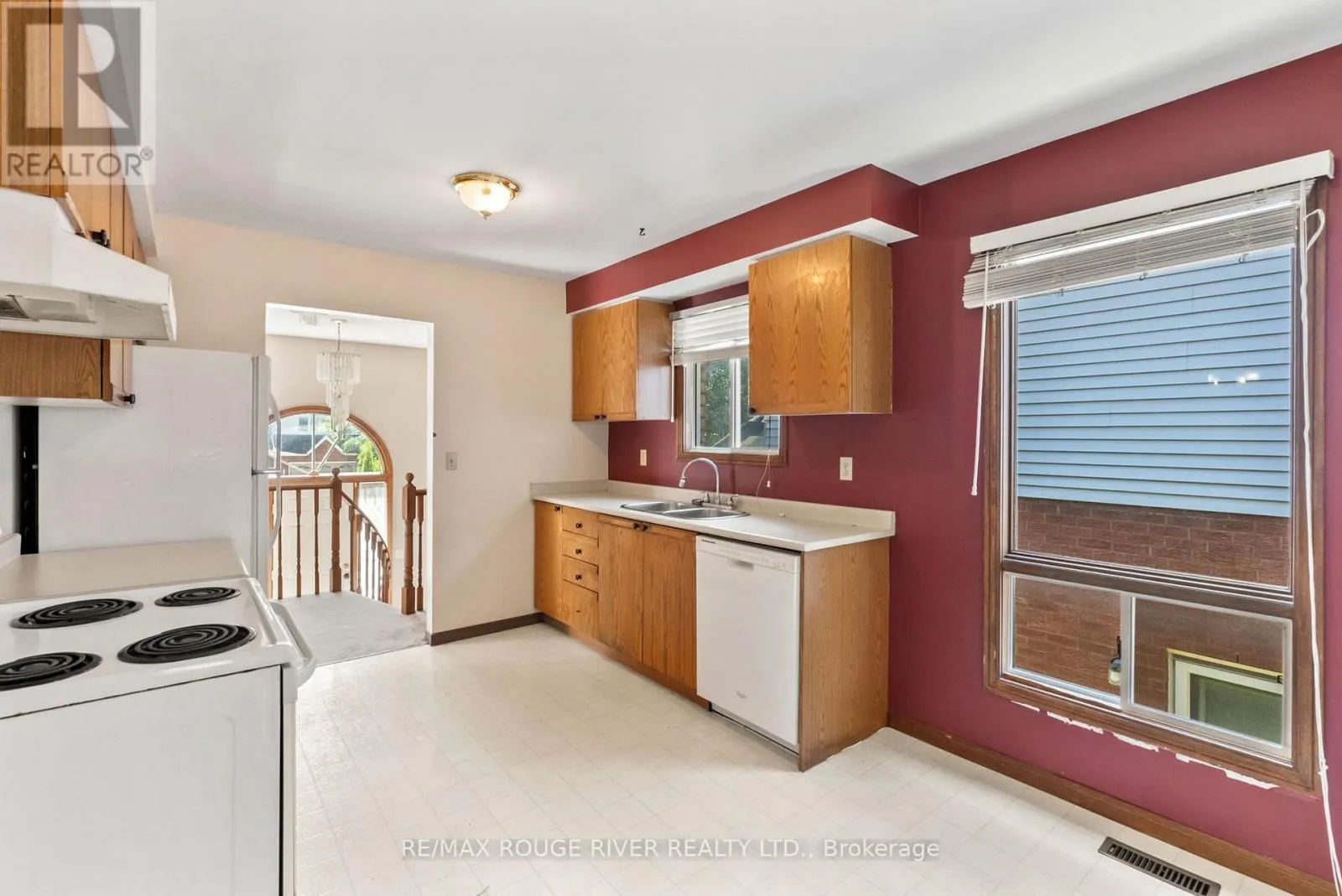 16 BORLAND COURT