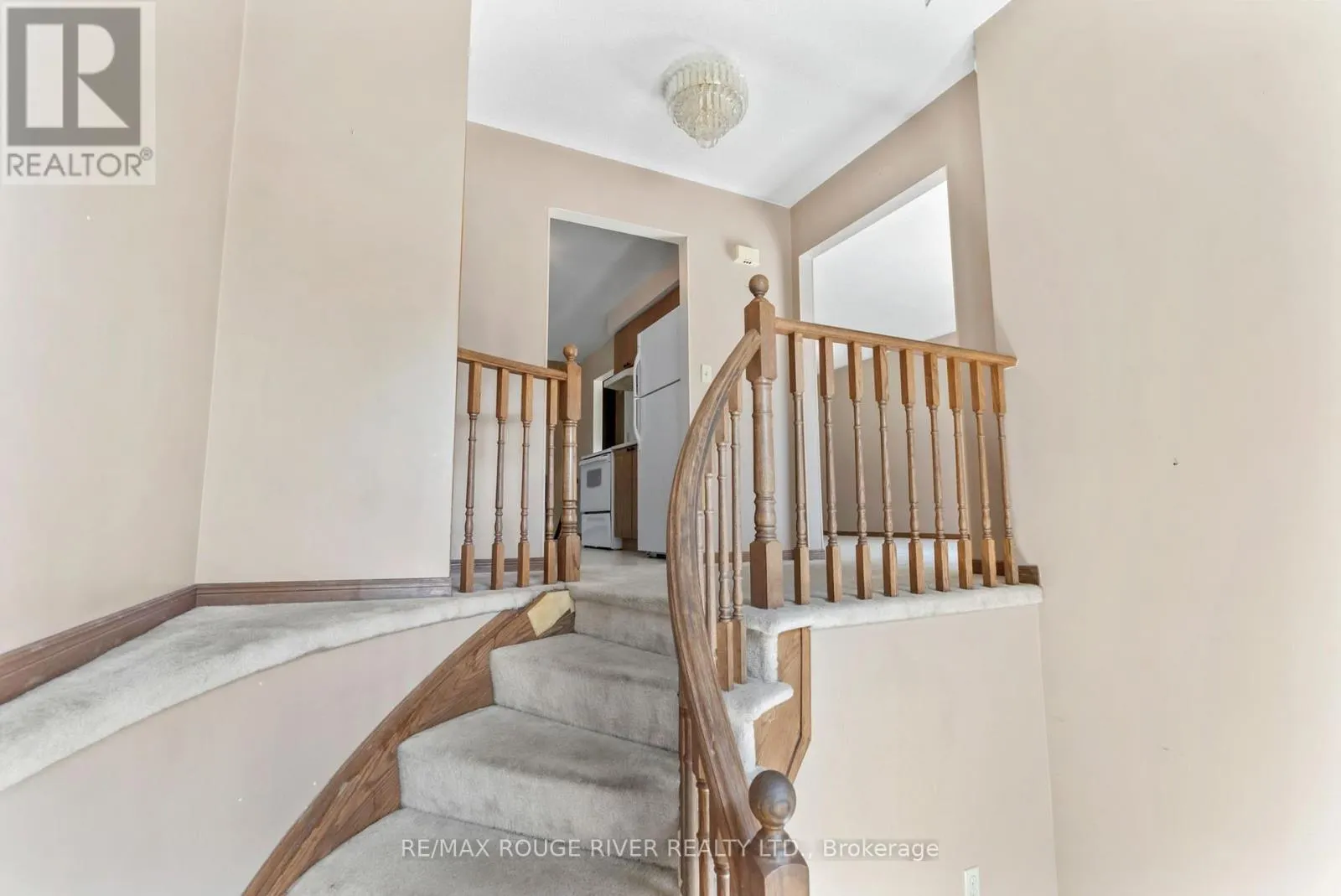 16 BORLAND COURT