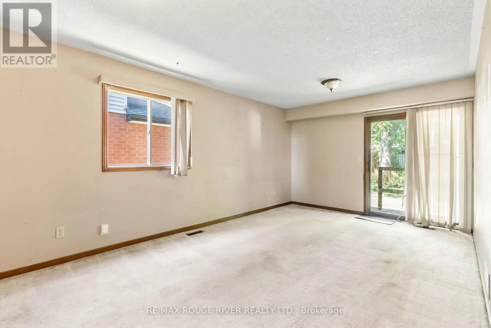 16 BORLAND COURT