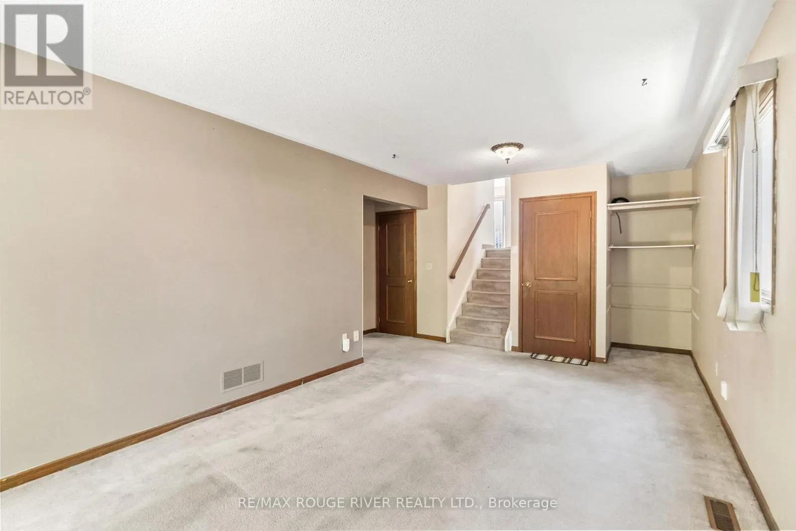 16 BORLAND COURT