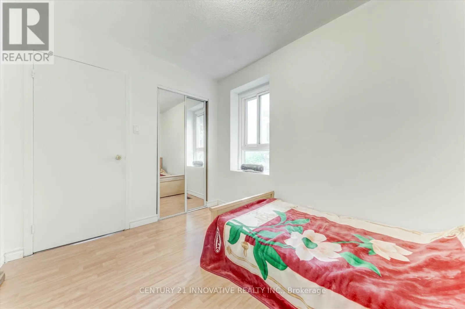 1 - 34 DUNDALK DRIVE