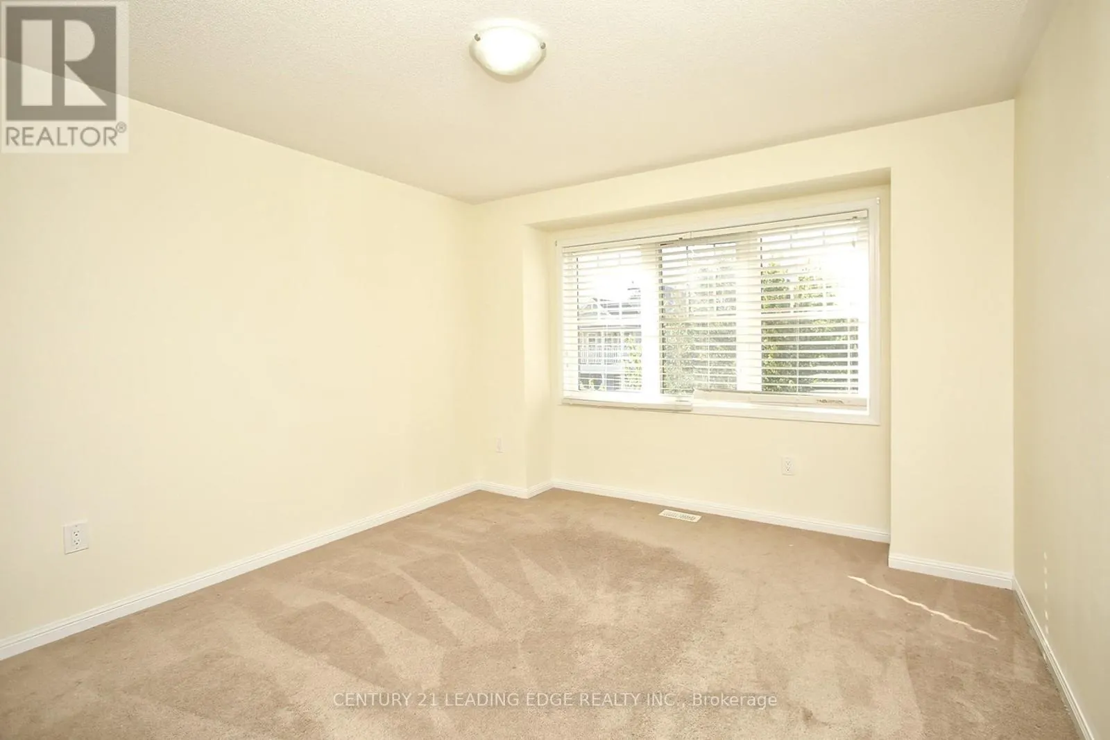 1810 PARKHURST CRESCENT