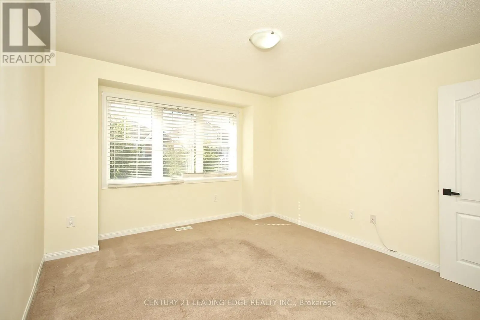 1810 PARKHURST CRESCENT