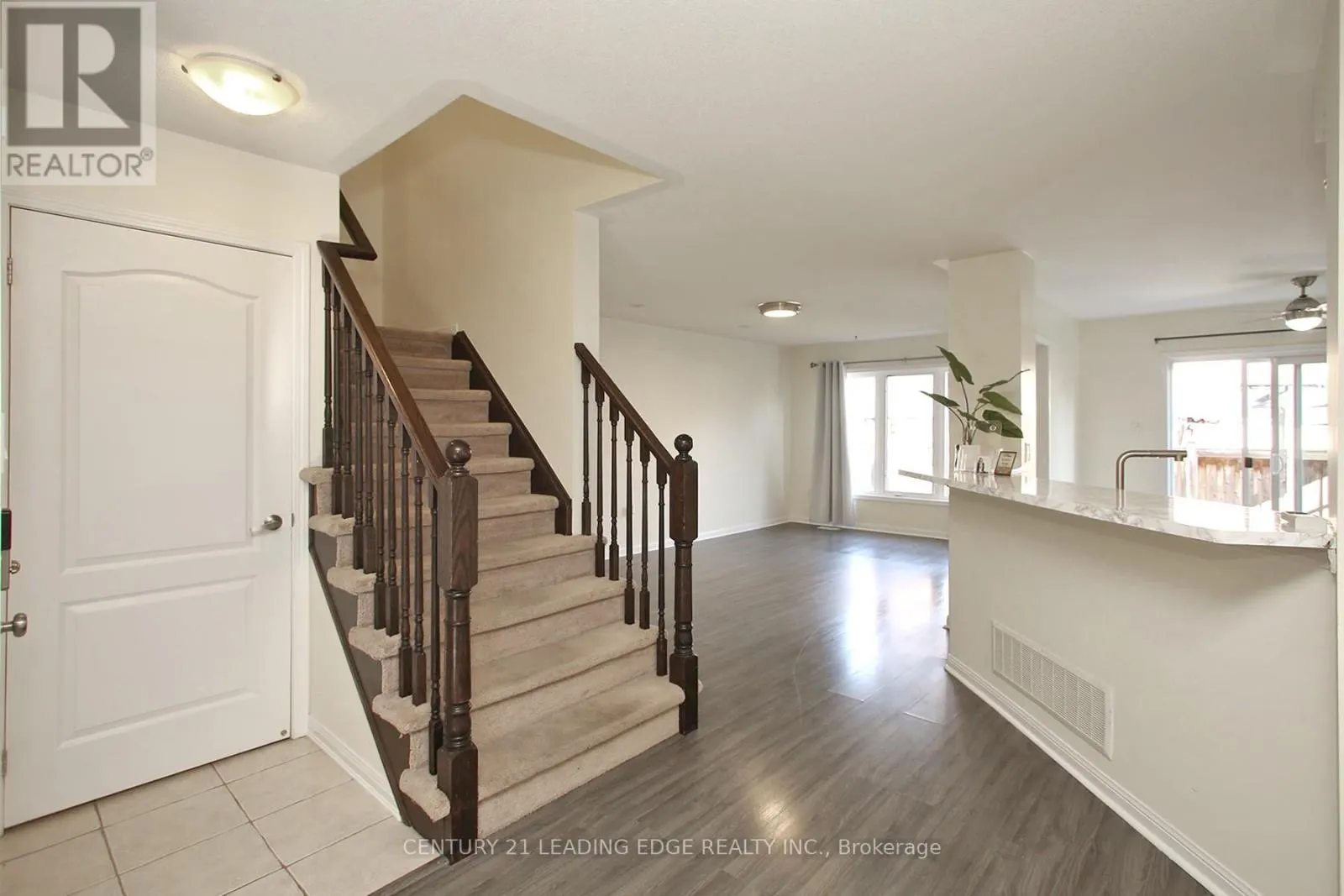 1810 PARKHURST CRESCENT