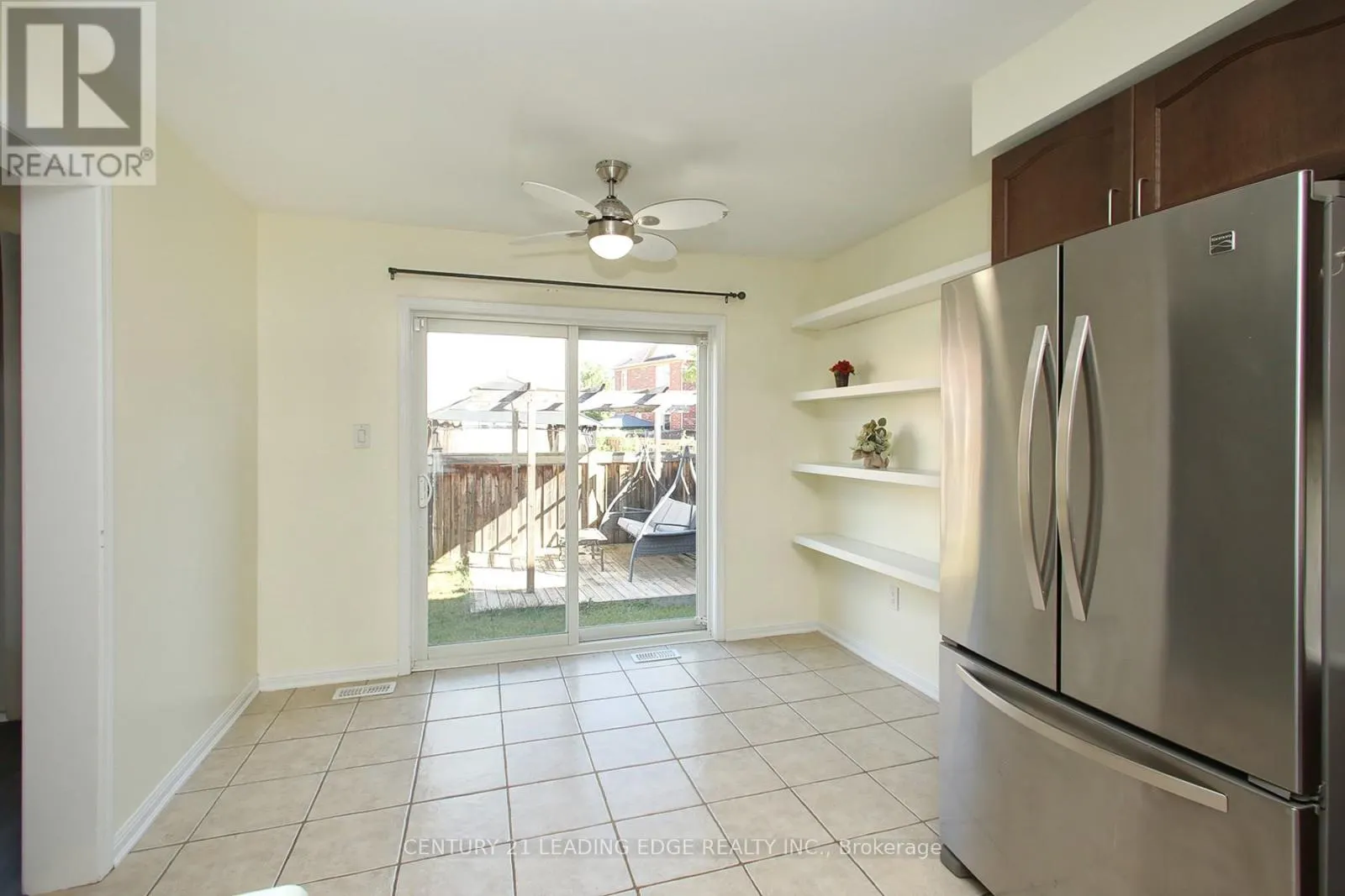 1810 PARKHURST CRESCENT