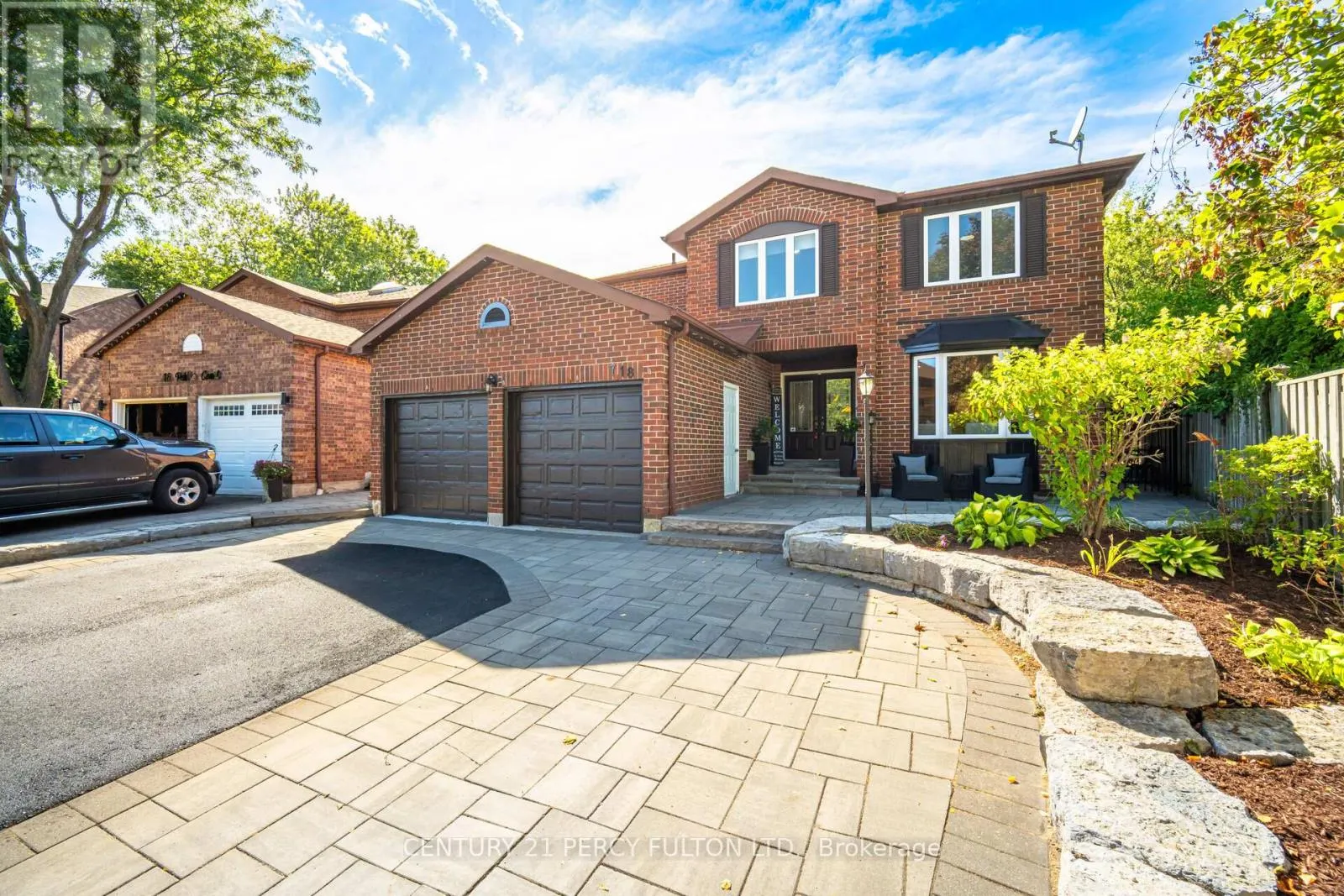 718 PEBBLE COURT