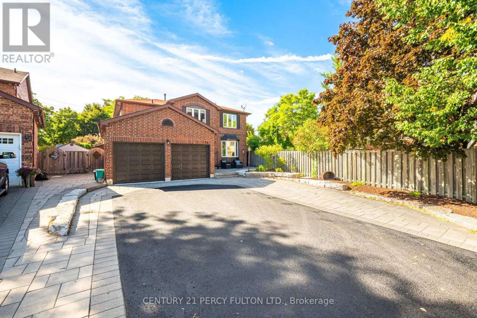 718 PEBBLE COURT