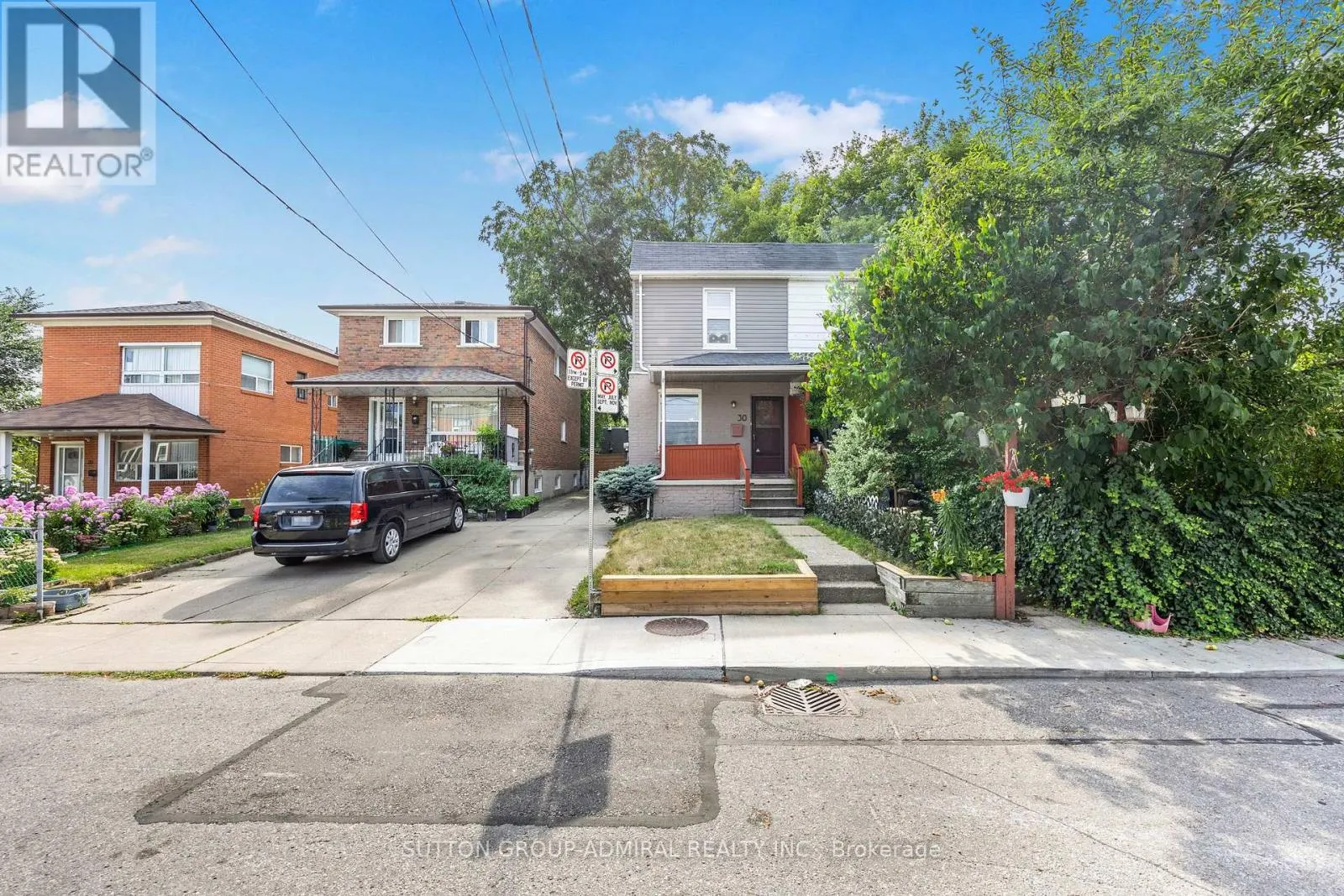 30 EVERETT CRESCENT