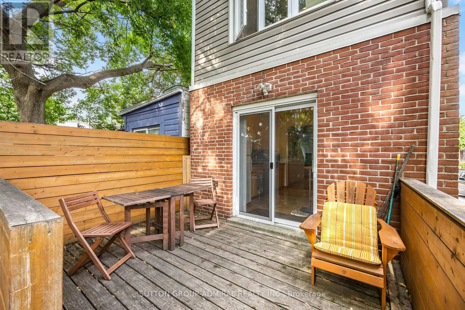 30 EVERETT CRESCENT