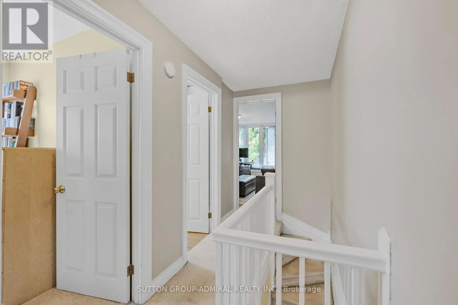 30 EVERETT CRESCENT