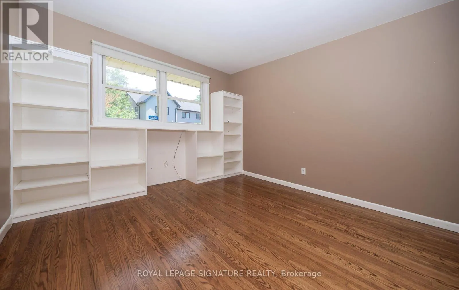 9 BRIDLEWOOD BOULEVARD
