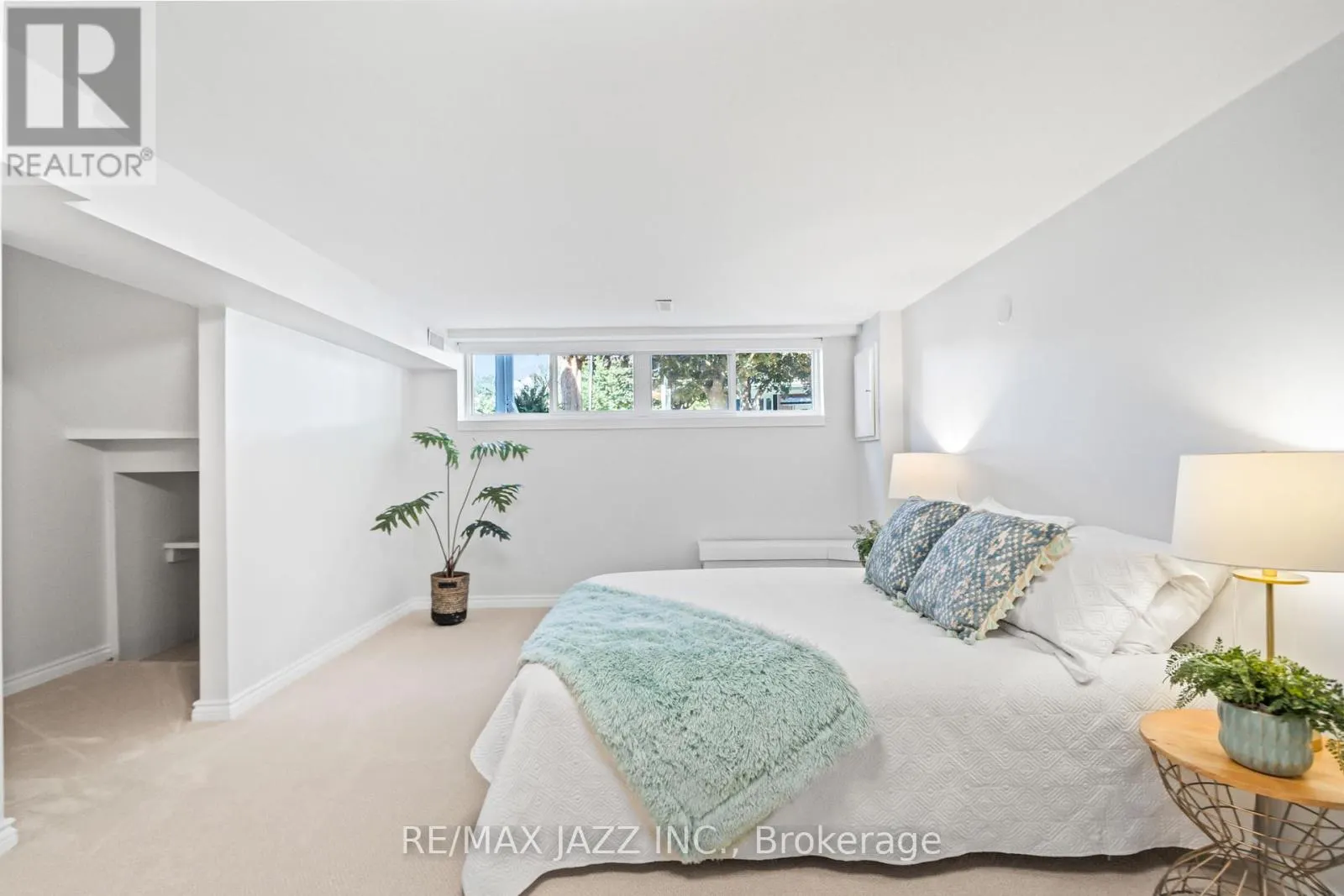 230 LORINDALE DRIVE