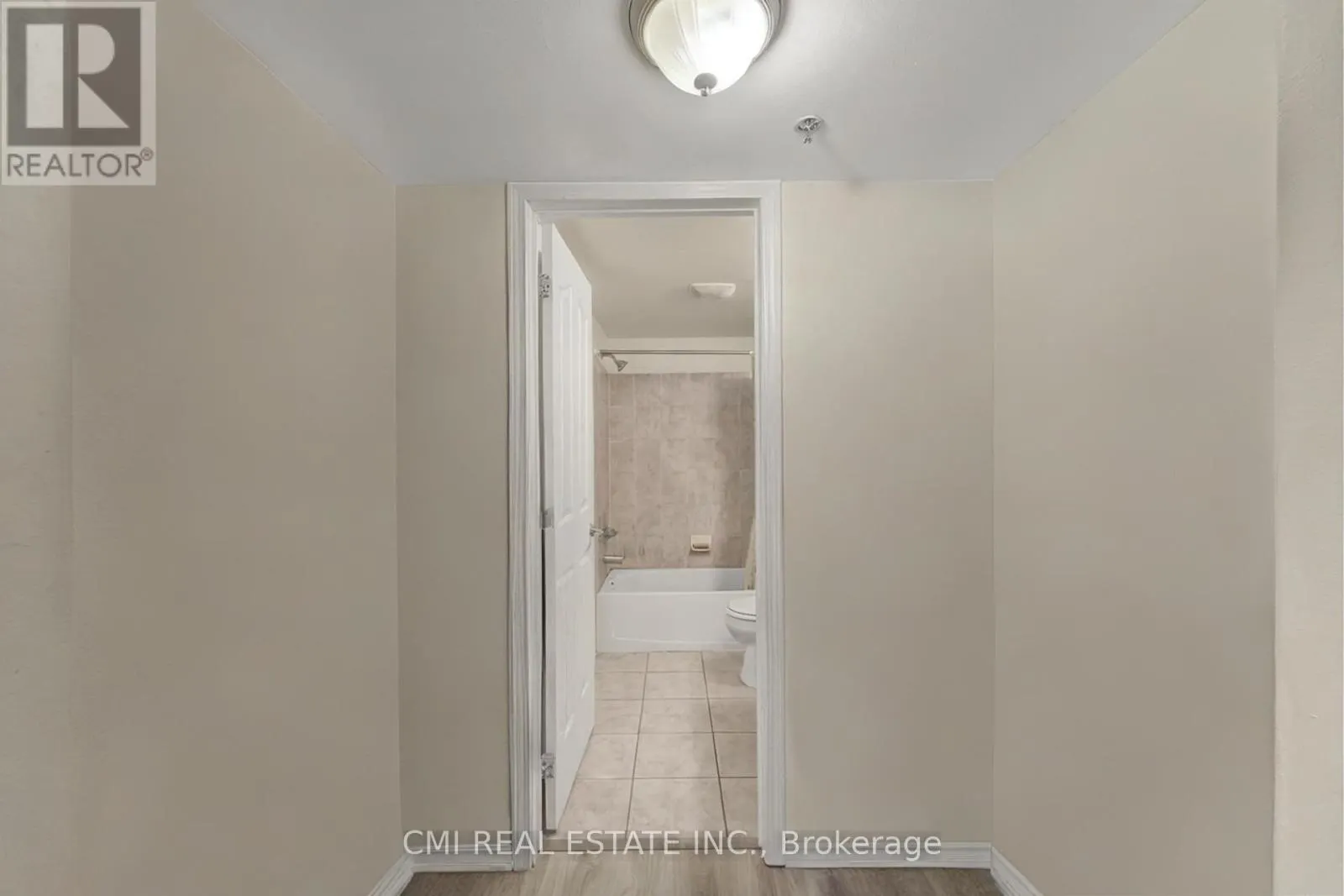 203 - 5225 FINCH AVENUE E