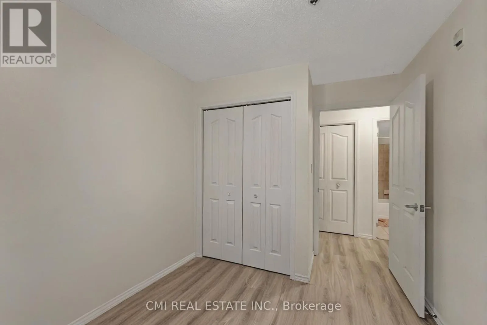 203 - 5225 FINCH AVENUE E