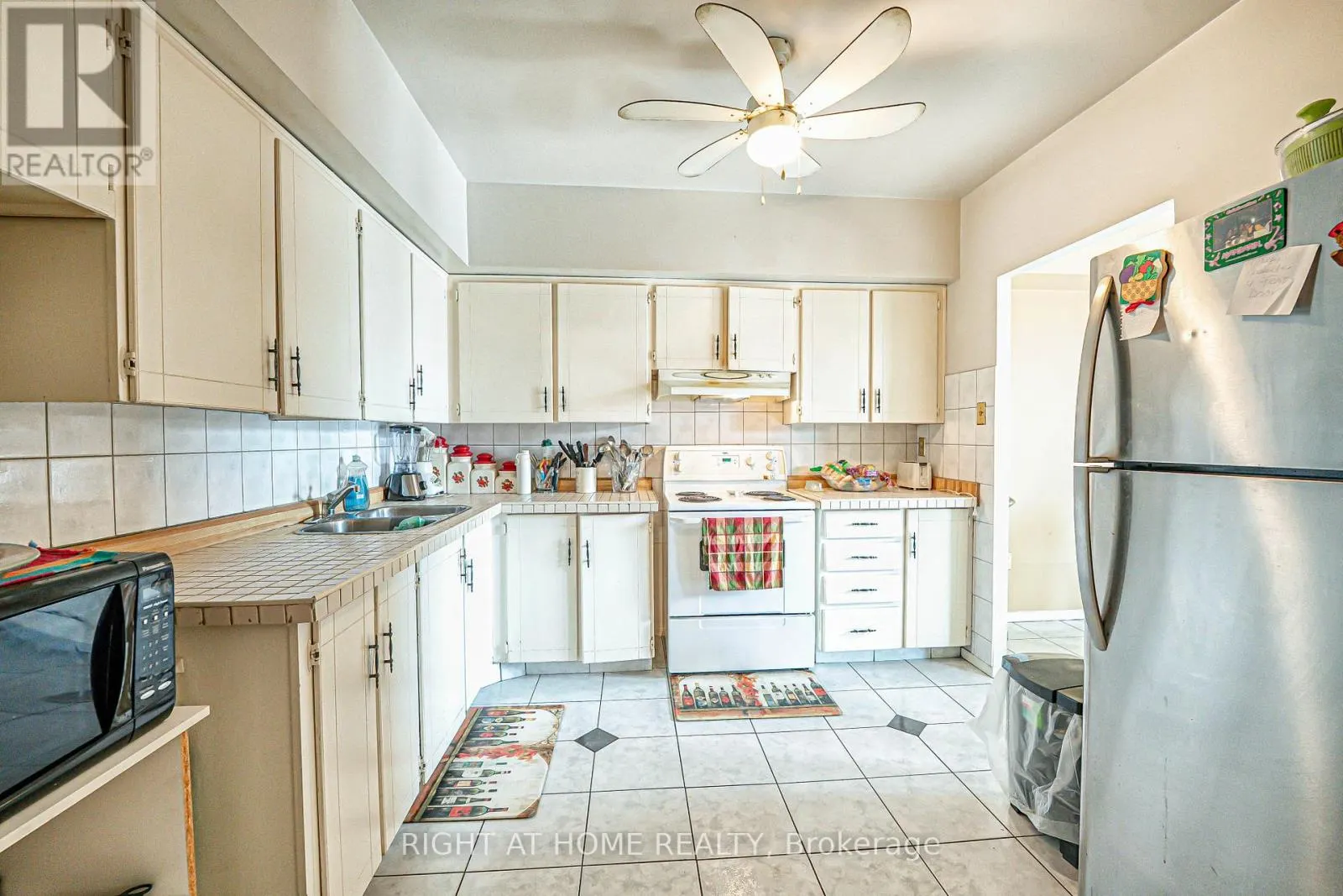 408 - 1705 MCCOWAN ROAD
