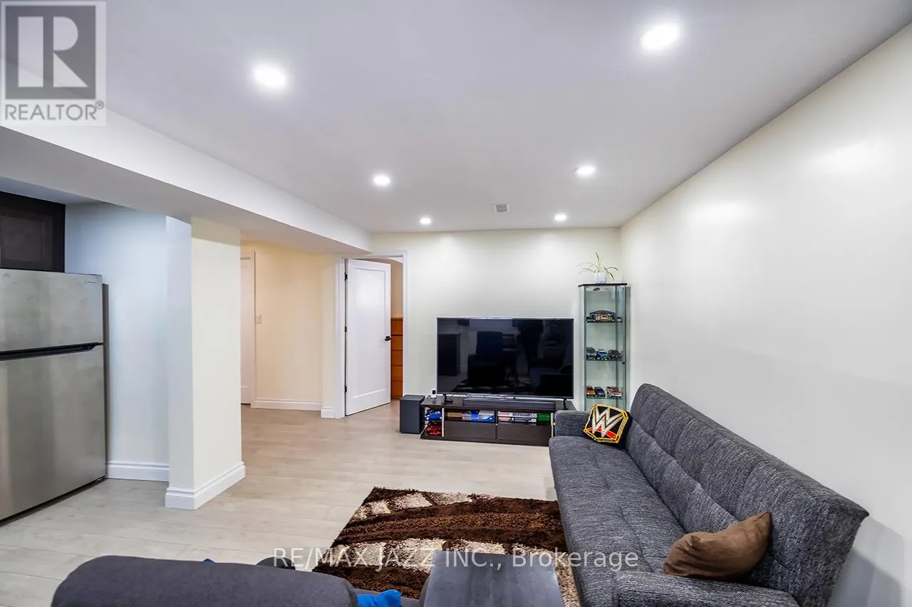 843 CHARISMA CRESCENT