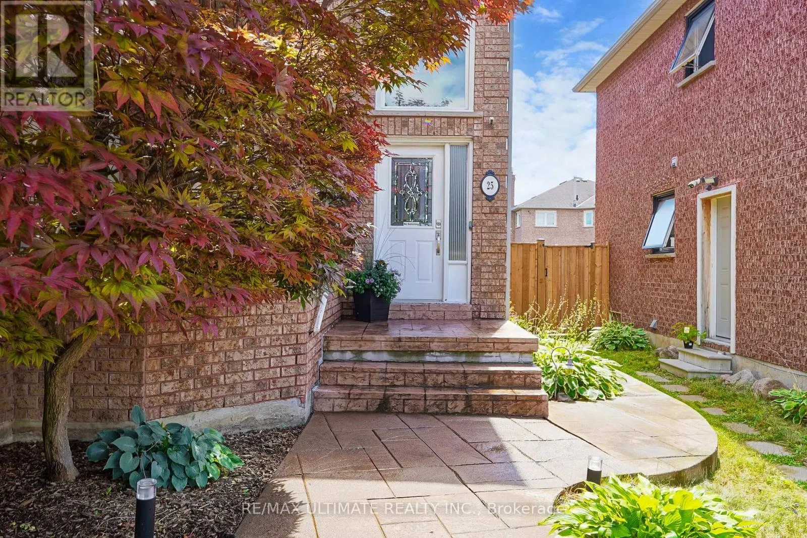25 WINTERBERRY DRIVE