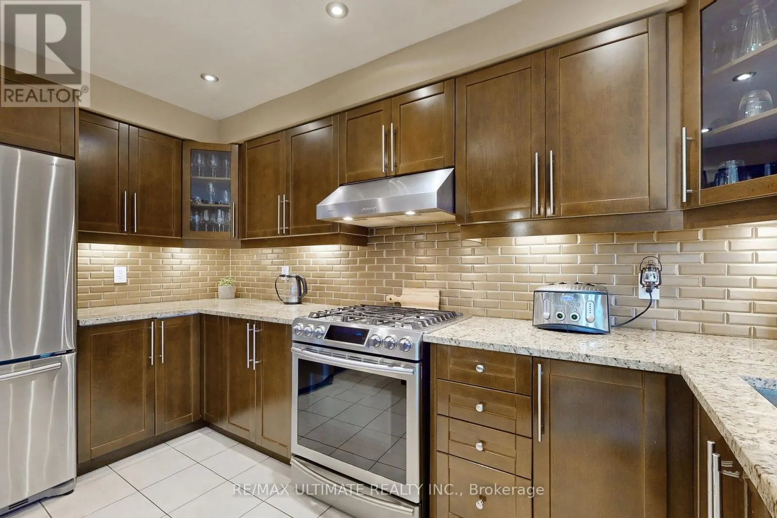 25 WINTERBERRY DRIVE