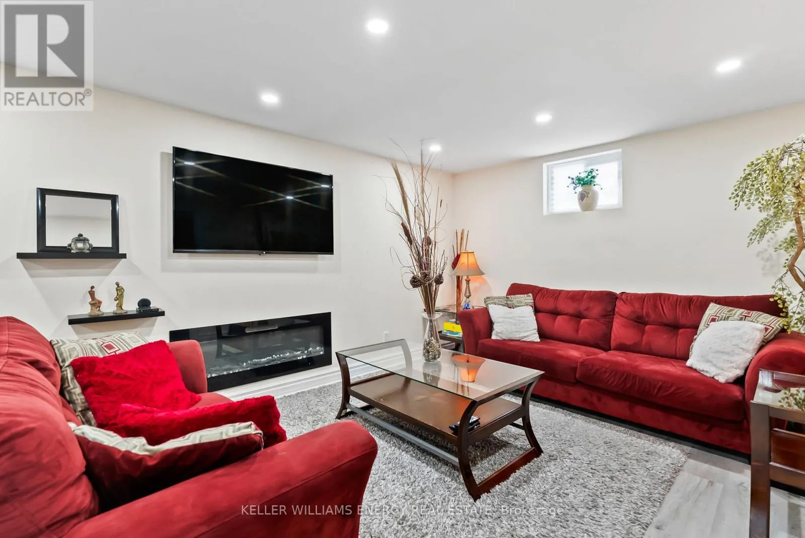 110 LITTLELEAF DRIVE
