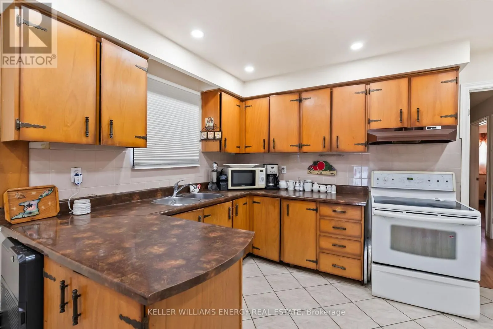 110 LITTLELEAF DRIVE