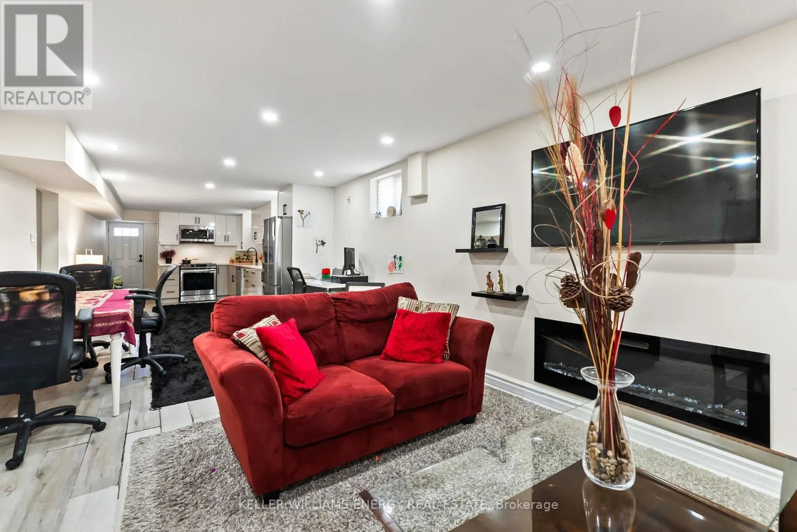 110 LITTLELEAF DRIVE