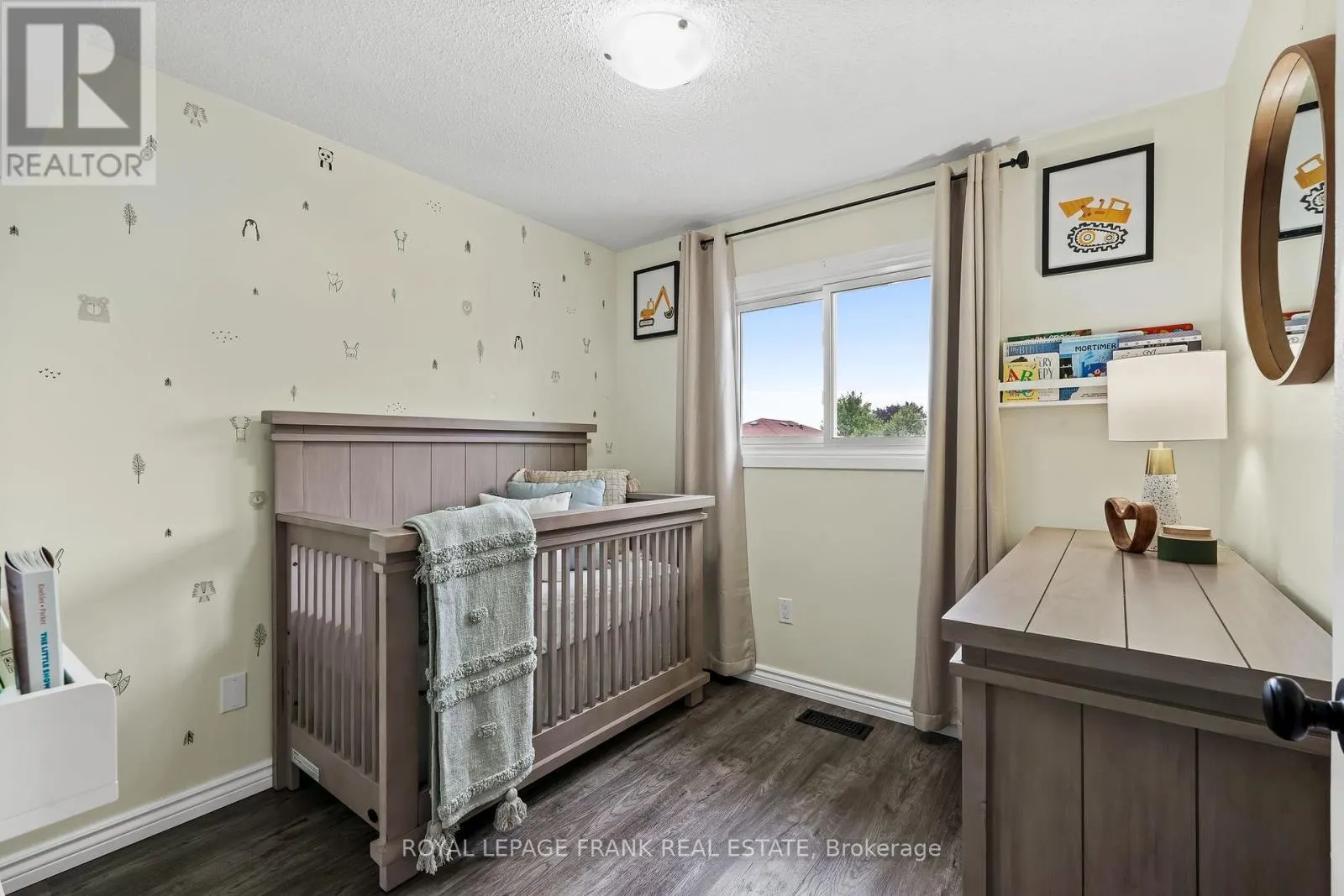 808 CROWELLS STREET