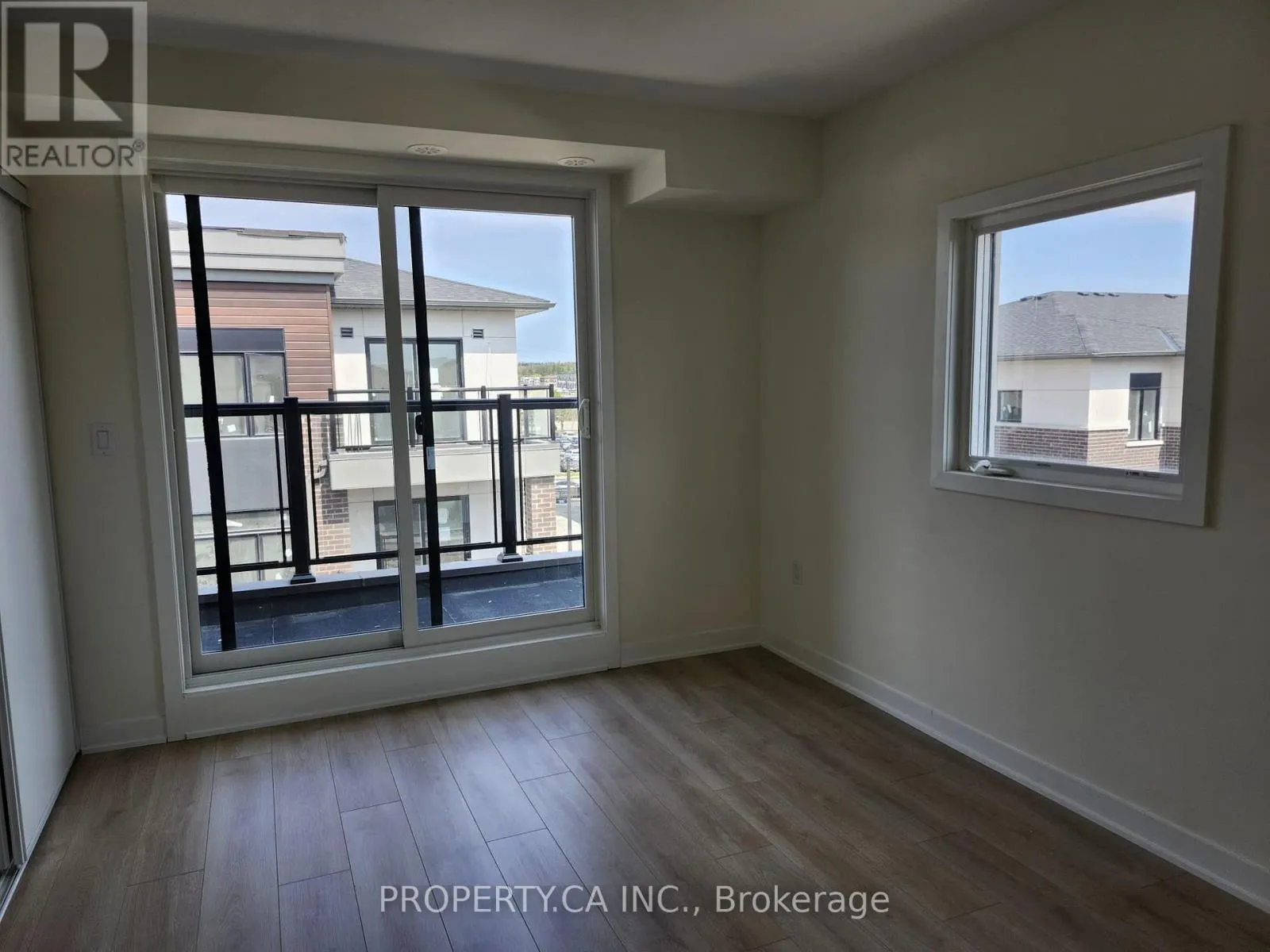 1302 - 1695 DERSAN STREET