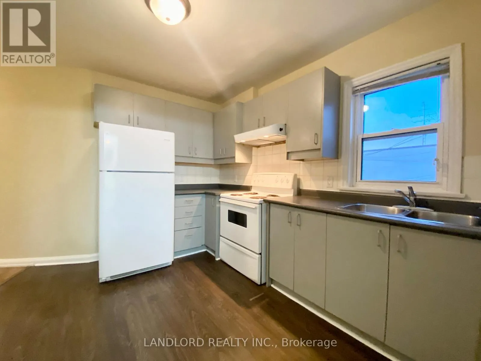 201 - 2A THYRA AVENUE