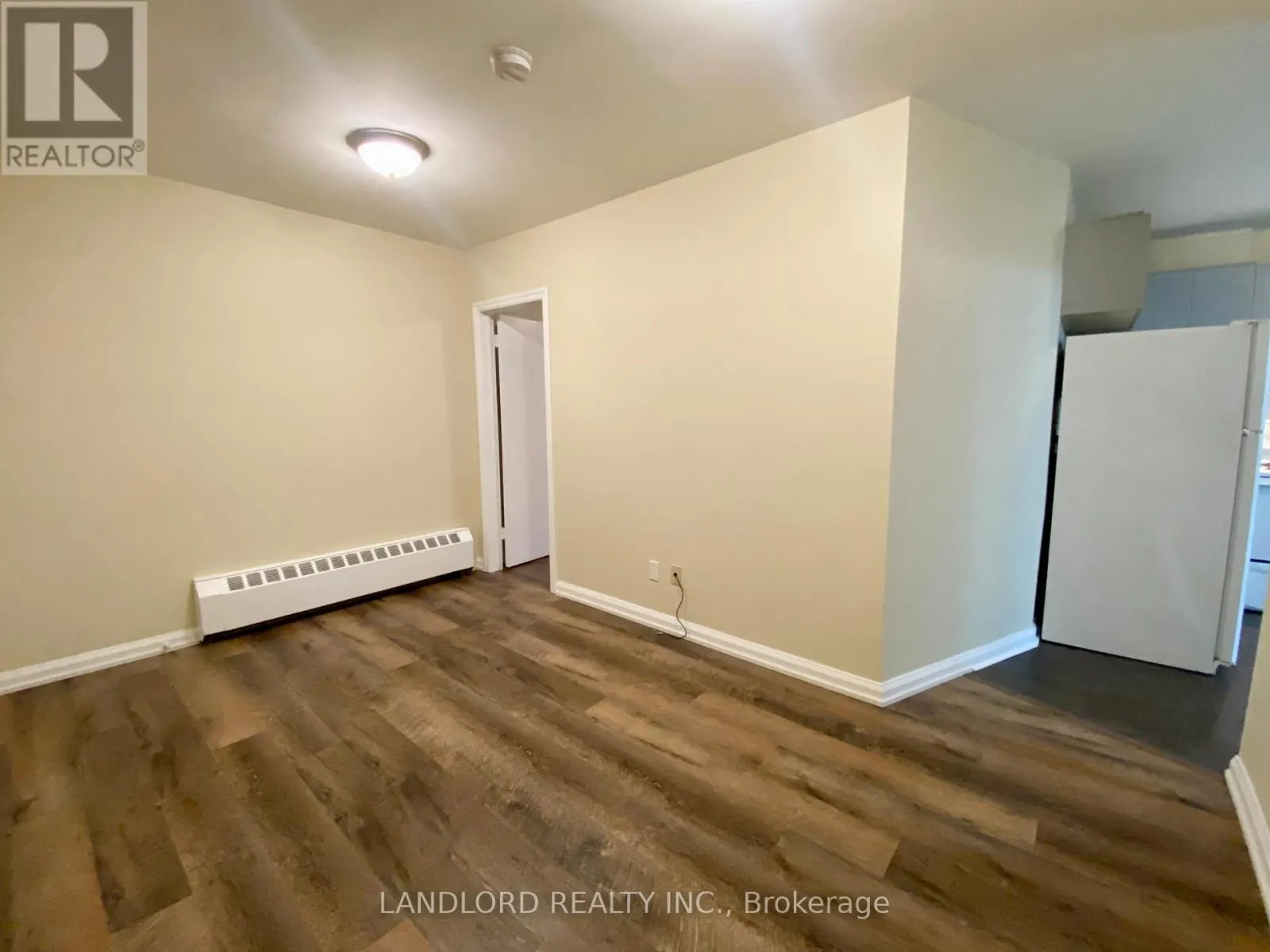 201 - 2A THYRA AVENUE