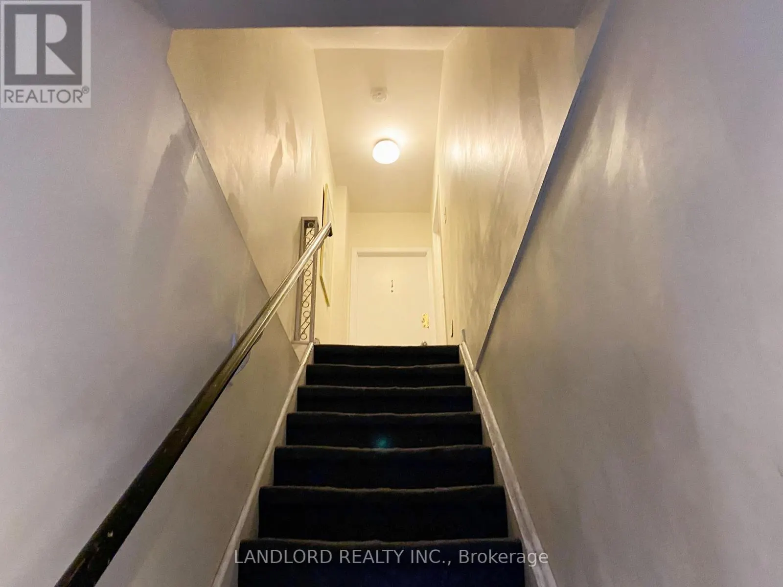 201 - 2A THYRA AVENUE