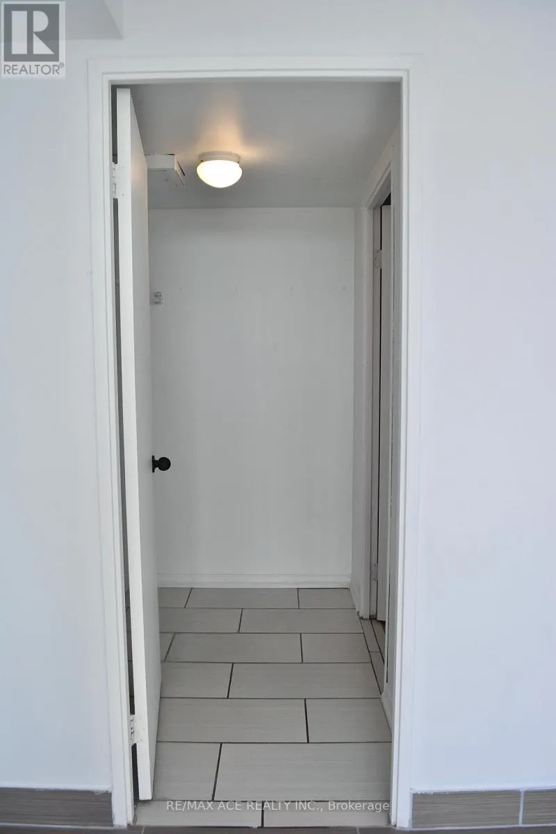 1403 - 330 MCCOWAN ROAD