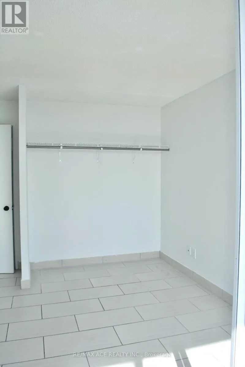 1403 - 330 MCCOWAN ROAD