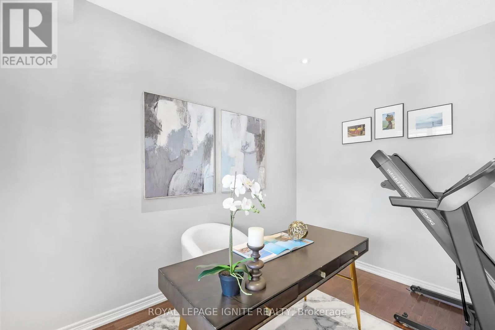 210 BLACKWELL CRESCENT
