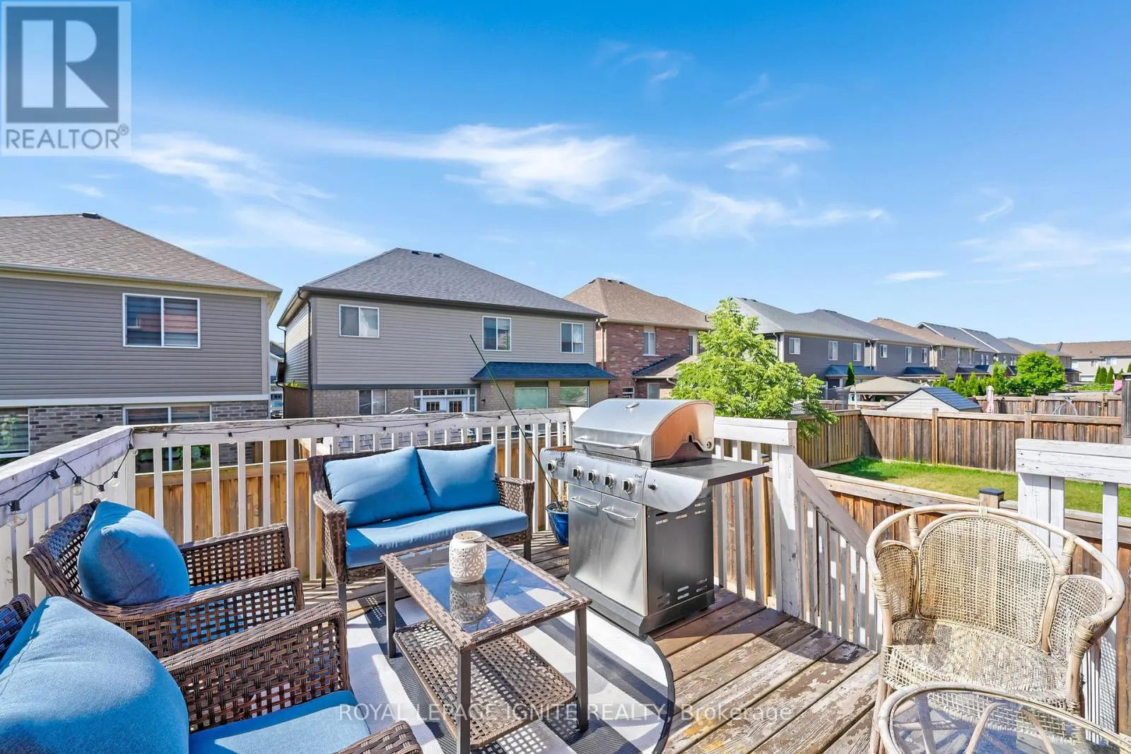 210 BLACKWELL CRESCENT